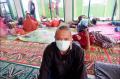 Pengungsi Banjir Makassar Kekurangan Selimut dan Obat-obatan