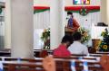 Terapkan Protokol Kesehatan, Perayaan Natal di Gereja Betawi ST Servatius Berlangsung Khidmat