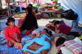 Korban Bencana Gempa Mamuju Kekurangan Makanan dan Selimut di Posko Pengungsian