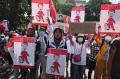 Aksi Menolak Kudeta Militer Berlanjut, Warga Myanmar Berunjuk Rasa di Kedubes China