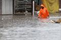 Banjir Rendam Kawasan Pasar Kambing Mampang