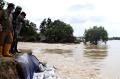 Bupati Eka Supria Atmaja Tinjau Sejumlah Titik Banjir di Kabupaten Bekasi