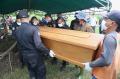 Puluhan Jurnalis Surabaya Antar Pemakaman Pewarta Foto Senior Budi Sugiharto