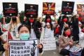 Warga Myanmar Gelar Aksi Menolak Kudeta Militer di Taiwan