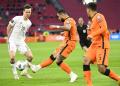 Belanda Tundukkan Latvia 2-0