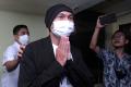 Usai Ditangkap, Begini Tampang Anji Saat Jalani Pemeriksaan Kesehatan di Polres Metro Jakarta Barat