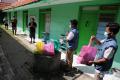 UM Surabaya Sediakan Ratusan Paket Sehat Untuk Pasien Isolasi Mandiri