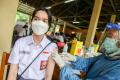 Ratusan Pelajar Ikuti Vaksinasi di SMAN 113 Jakarta