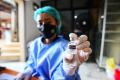 Jemput Bola, Pengurus RW di Cilangkap Ubah Halaman Rumah Warga Jadi Sentra Vaksinasi Merdeka