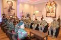 Tari Gambyong Sambut Kedatangan Tentara AS di Markas Yonif Raider 400/Banteng Raider