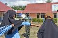 Prajurit Marinir TNI AL Latih PBB Siswa SMP Sebatik