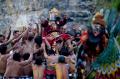 Tari Kecak Garuda Wisnu Kencana Bius Wisatawan di Bali