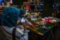 Wawako Palembang Terjun Langsung Sidak Bahan Makanan di Pasar Tradisional