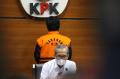 Diborgol dan Pakai Rompi Oranye, Mardani Maming Langsung Ditahan KPK