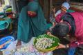 Lomba Adu Kuat Makan Pempek di Palembang