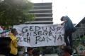 Demo Tolak BBM, Mahasiswa Semarang Segel Kantor DPRD dan Gubernur Jateng