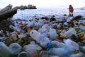 Sampah Plastik Cemari Laut di Ternate
