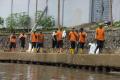 Kerja Bakti Bersih-Bersih Sungai Ciliwung