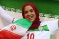 Potret Suporter Cantik Iran di Laga Perdana Grup B Piala Dunia 2022 Qatar