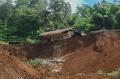 Kondisi Jalan Cugenang Terputus Imbas Gempa Cianjur