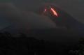 Gunung Merapi Kembali Luncurkan Guguran Lava Pijar Malam Ini