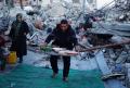 Potret Pilu Warga Palestina Berbuka Puasa di Tengah Reruntuhan