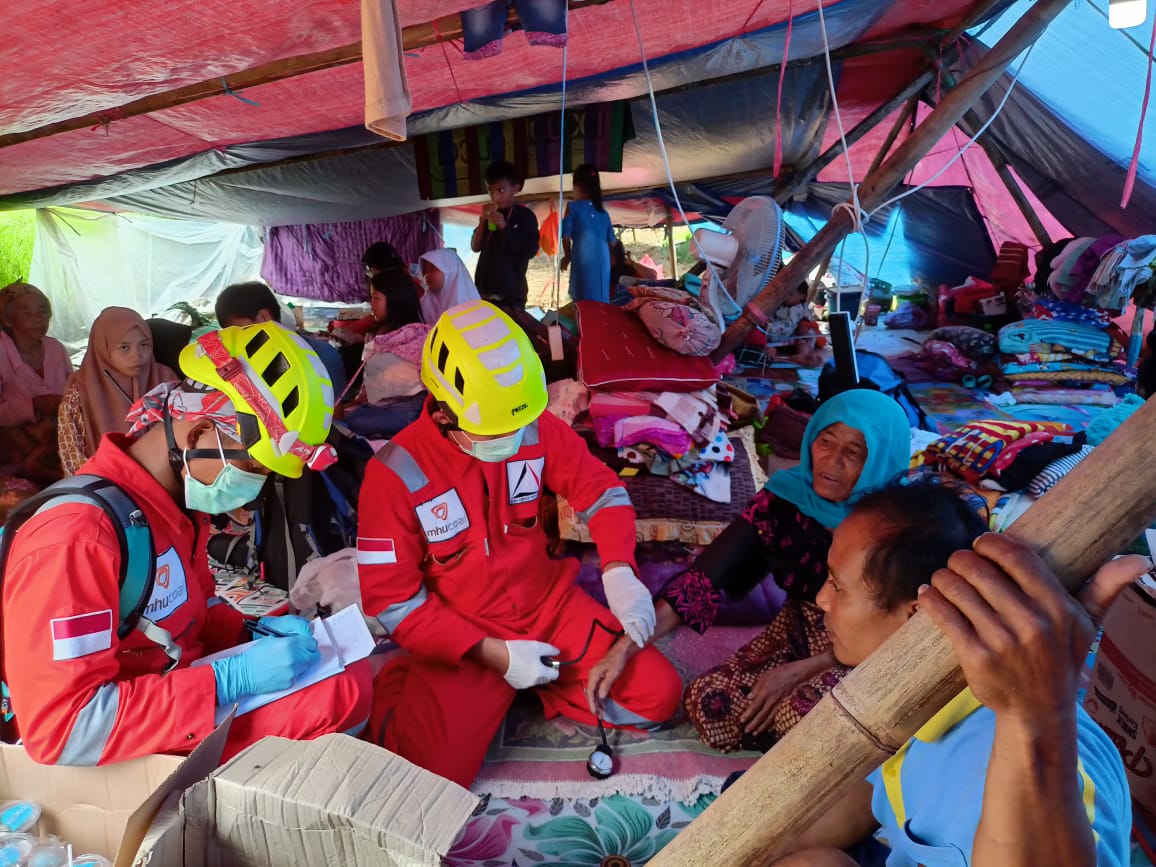 Foto Pemeriksaan Kesehatan Bagi Korban Gempa Cianjur