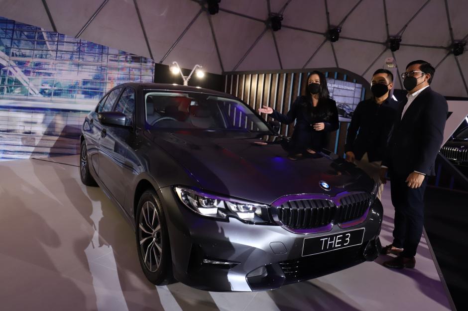 The Legend is Back! THE 3 BMW 320i Dynamic Resmi Mengaspal di Indonesia-8