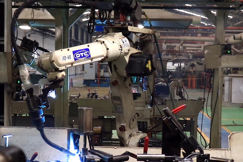 Robot Canggih DRMA Siap Produksi Komponen Kendaraan Listrik-1