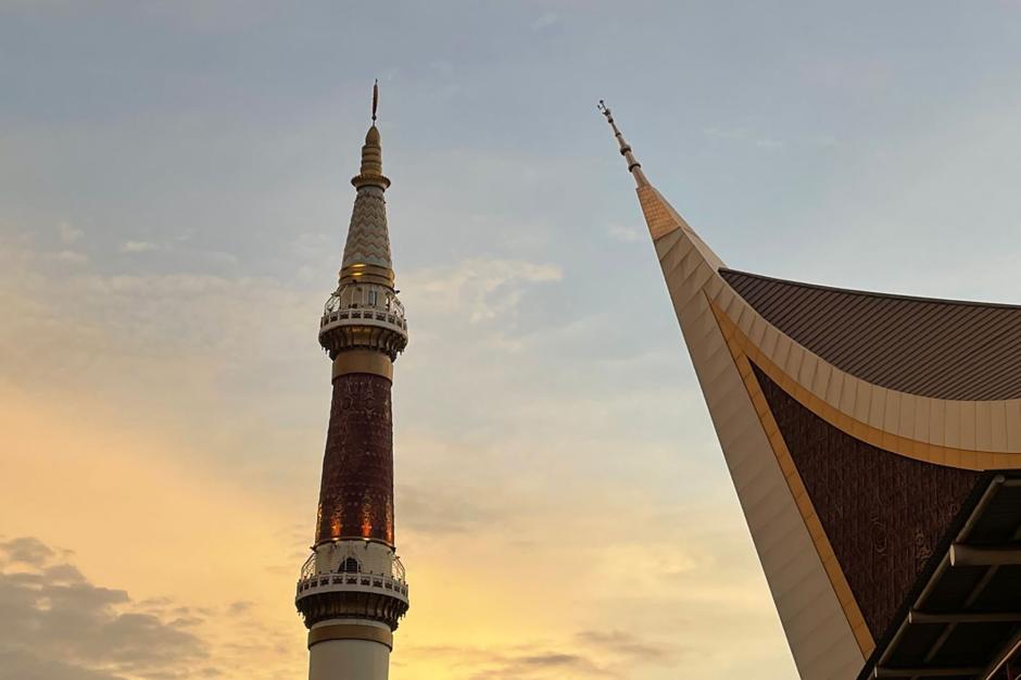 Mengagumi Kemegahan Masjid Raya Sumatera Barat-2
