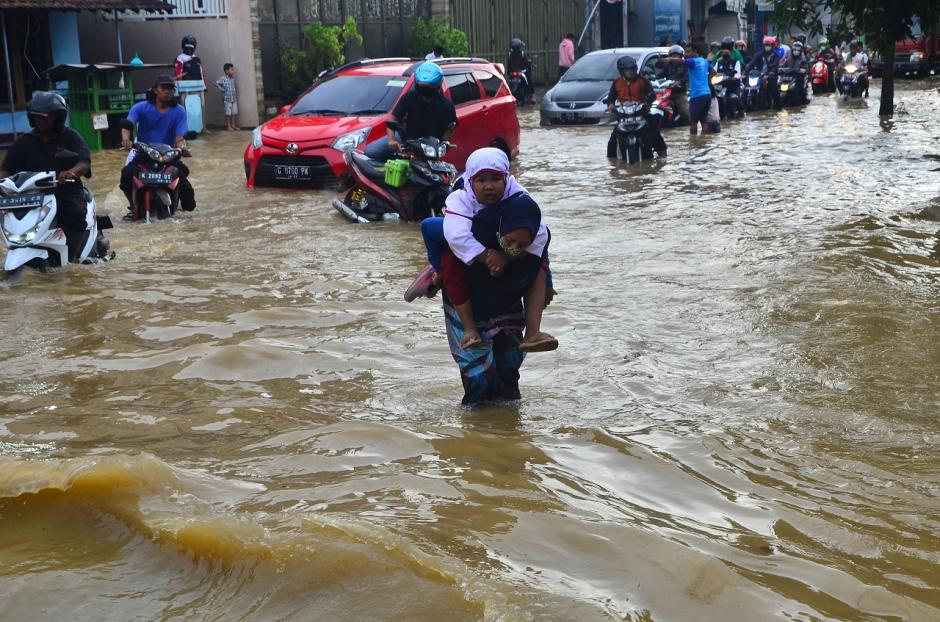Ratusan Rumah di Kudus Terendam Banjir Akibat Tanggul Sungai Jebol-3