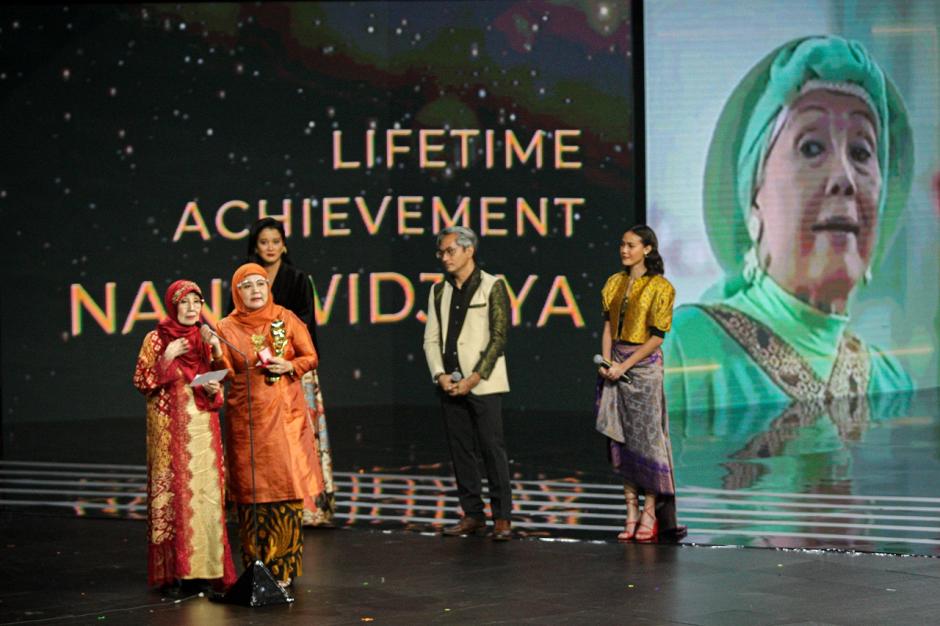 Nani Widjaja Raih Penghargaan Lifetime Achievement IMA Awards 2021-2