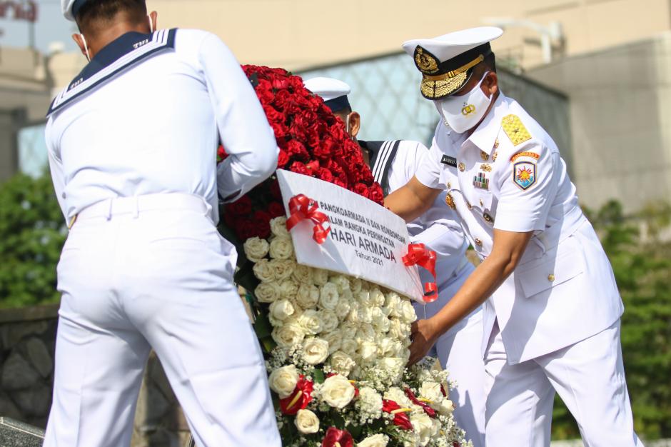 Ziarah ke Makam Pahlawan dalam Rangka Peringati Hari Armada-0