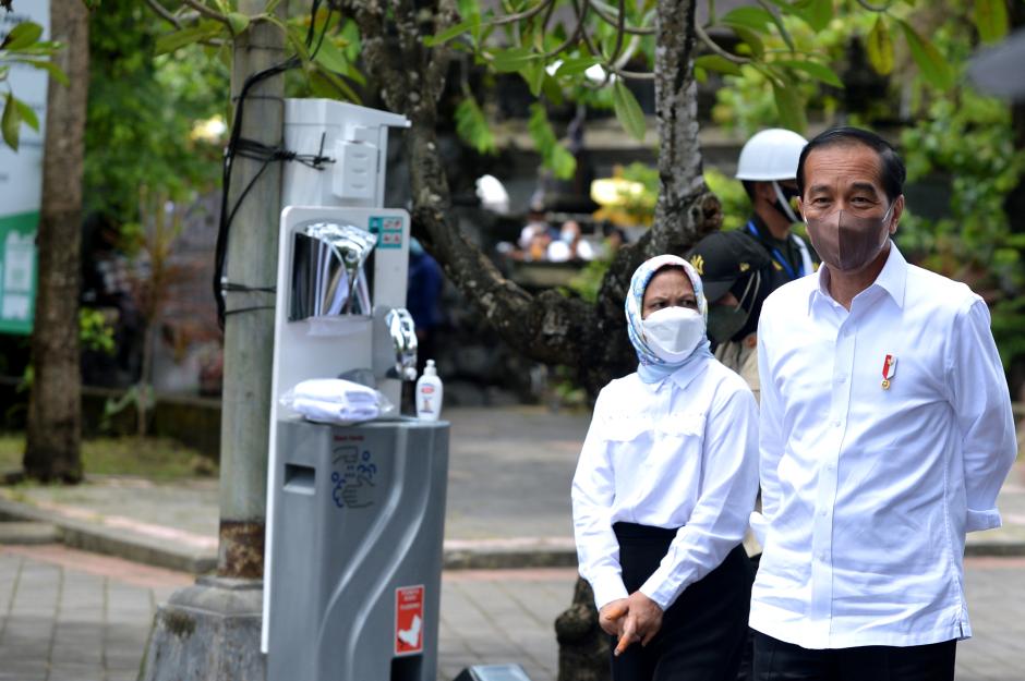 Didampingi Ibu Negara, Presiden Jokowi Tinjau Kesiapan Lokasi KTT G20 di Bali-2