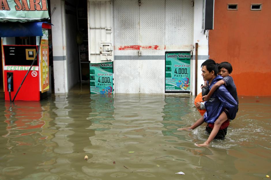 Ratusan Rumah Terendam Banjir di Makassar-0