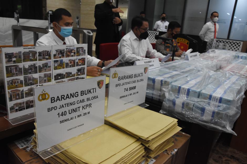 Kasus Korupsi Pemberian Kredit Proyek di Bank Jateng Cabang Jakarta dan Blora-0