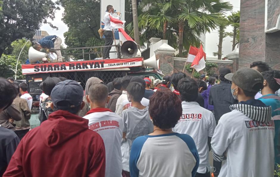 Tuntut Penuntasan Kasus Korupsi, LSM Kaki Kalsel Kembali Demo Kejagung-0