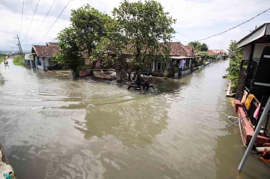 Banjir Setinggi 50 Cm Rendam Desa Kedungboto Pasuruan-1