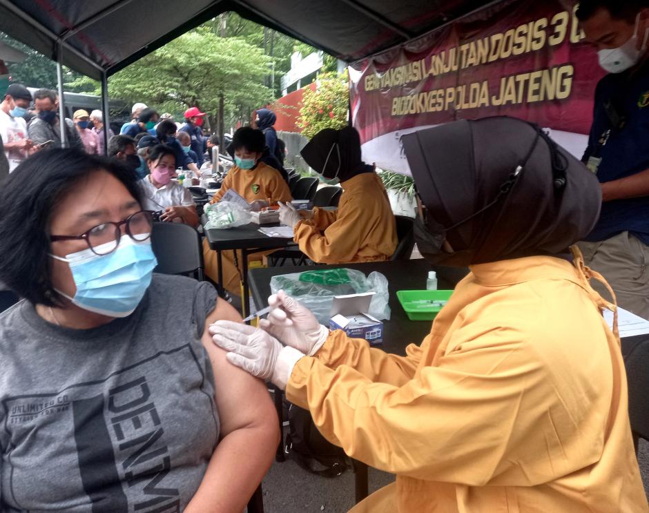 Vaksinasi Booster Massal di Arena CFD Semarang-3