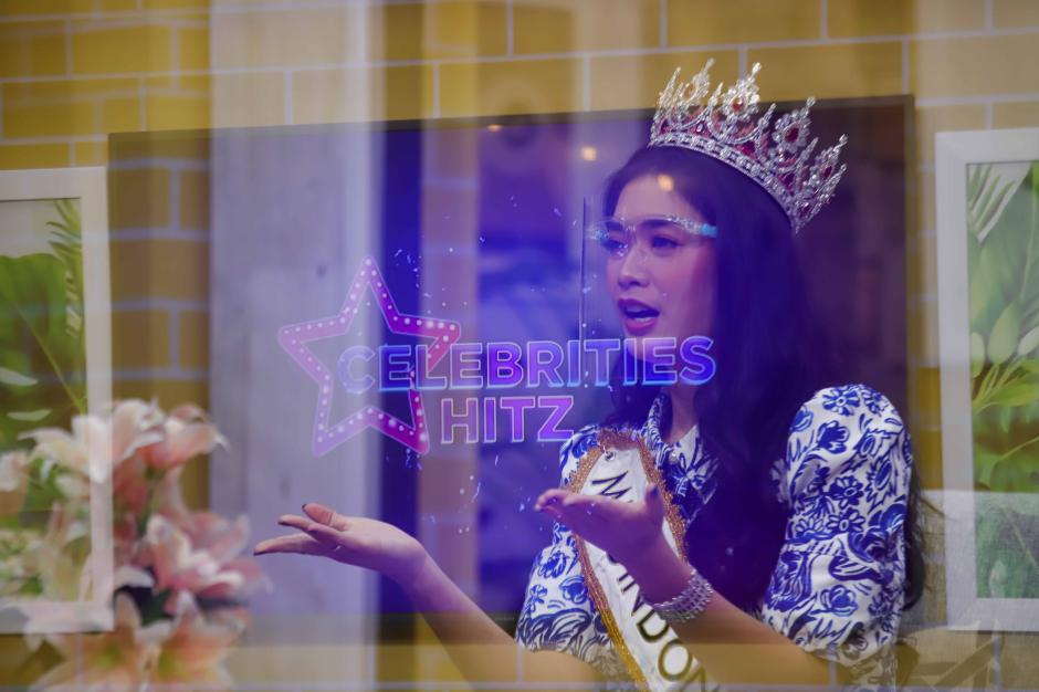 Tembus 40 Besar Kontestan Terbaik Miss World, Intip Potret Cantik Miss Indonesia 2020 Carla Yules-2