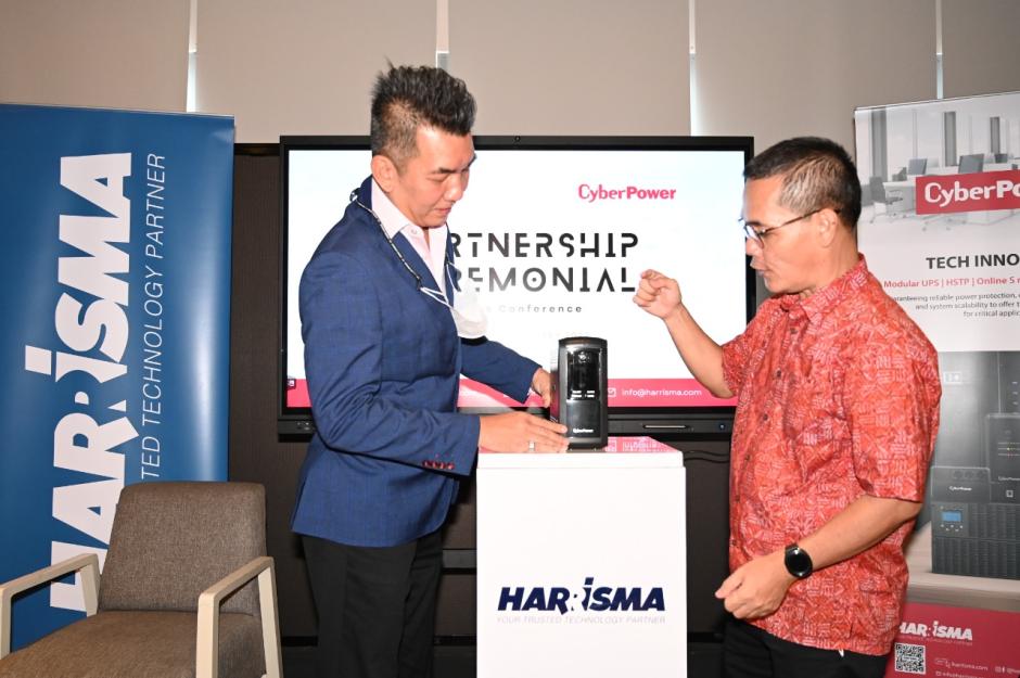 Kerjasama Pemenuhan Kebutuhan UPS di Indonesia untuk Menghadapi Industri 4.0-1
