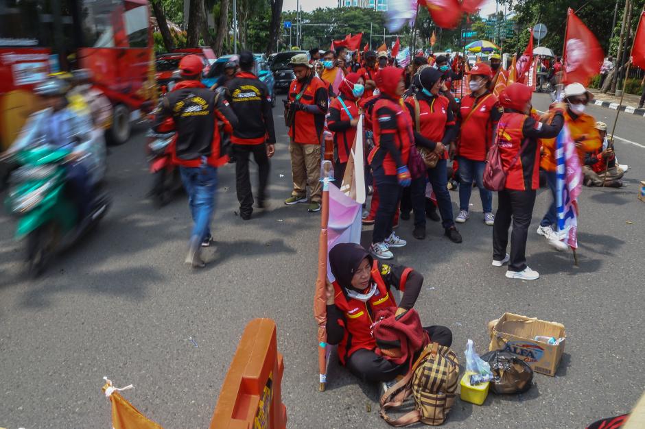 Aksi May Day Fiesta di Palembang-2