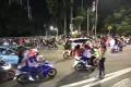 Pemberlakuan Crowd Free Night, Polisi Bubarkan Warga yang Berkumpul di Sudirman