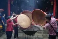 Tradisi Ritual Bakar Tampah di Kelenteng Tay Kak Sie Gang Lombok Semarang