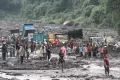 Puluhan Truk Terjebak Banjir Lahar Gunung Merapi