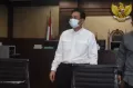 Ketua Majelis Hakim Terpapar Covid-19, Sidang Putusan Azis Syamsuddin Ditunda