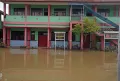 Banjir Rendam Gedung Sekolah Dasar Negeri Karangantu Serang