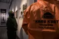 Potret Pameran Foto 2 Tahun Pandemi Covid-19 Bertajuk 731, Pengunjung Wajib Kenakan Hazmat