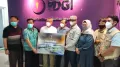 Bantu Pengungsi Semeru, PDGI Serahkan Donasi Huntara ke Indonesia Care