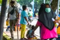 Operasi Pasar Minyak Goreng di Palembang Diserbu Warga